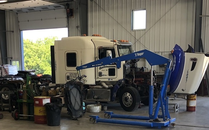 Hinson Trucking trailer repair